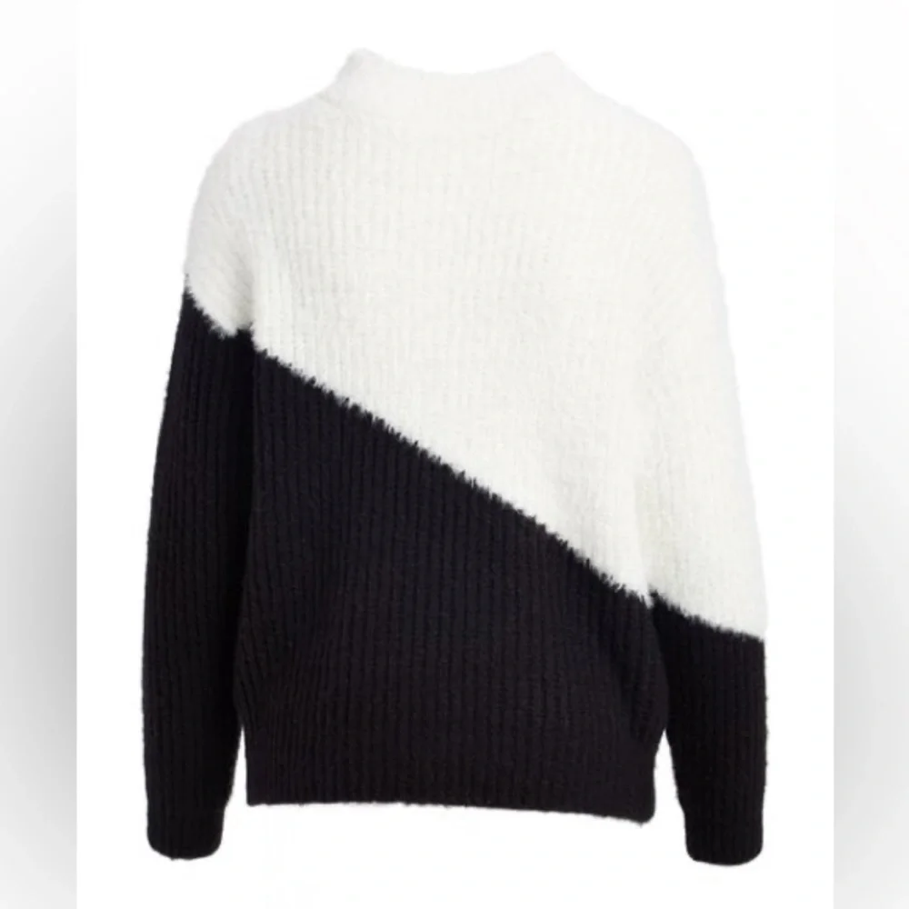 Cocobleu New York Eyelash Knit Colorblock Sweater (Size S)